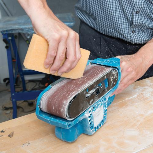 Gomme pour bande abrasive